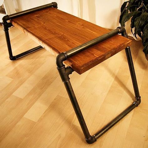 Black Pipe Furniture, Diy Coffee Table Ideas, Pipe Furniture Diy, Industrial Pipe Furniture, Coffee Table Ideas, Industrial Diy, Pipe Table, Pipe Decor, Diy Pipe