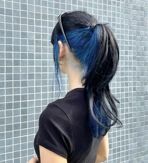 Brunette With Blue Peekaboo, Black And Electric Blue Hair, Blue Hair Front Pieces, Dark Blue Hair Dye Ideas, Under Dye Short Hair, Brown With Blue Hair, Under Dye Hair Ideas, Blue Balayage On Black Hair, Inner Highlights Hair