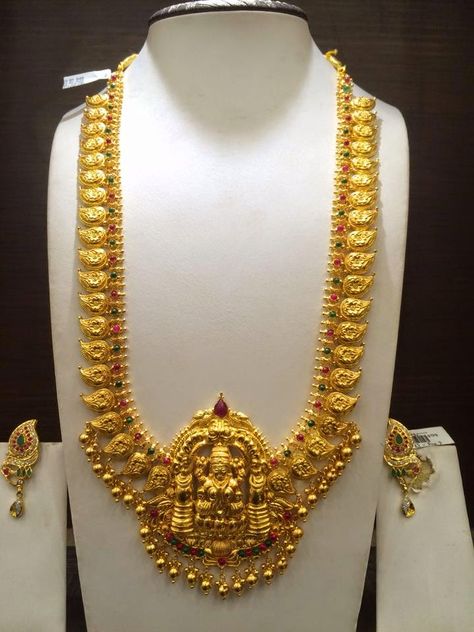 mango haram Gold Haram Designs, Mango Haram, Ruby Necklace Designs, Antique Necklace Gold, Latest Jewellery Designs, Haram Designs, Gold Jewels Design, Gold Bridal Necklace, Gold Jewelry Simple Necklace