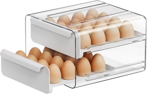 Clear Plastic Storage Containers, Egg Container, Fridge Organisers, Organizer Makeup, Refrigerator Organization, Egg Storage, Fridge Organization, Plastic Container Storage, Kitchen Refrigerator