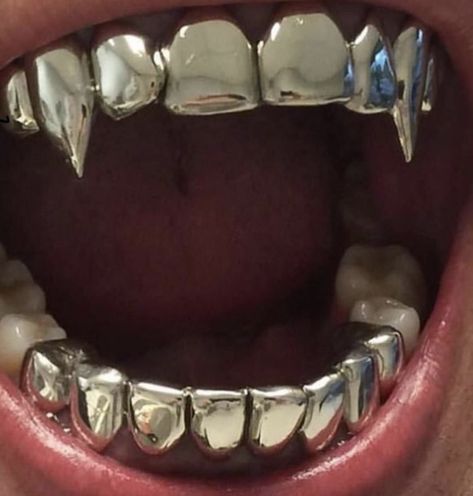 Grillz Teeth, Grills Teeth, Tooth Gem, Teeth Jewelry, Dope Jewelry, Body Mods, Dark Anime, Dream Jewelry, Braces