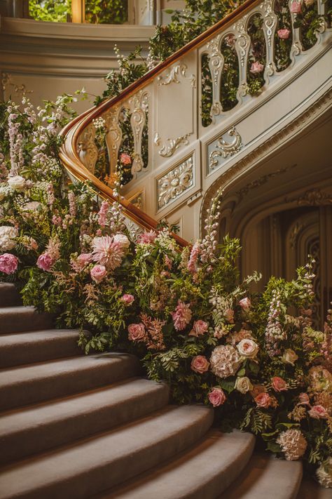 Bridgerton Aesthetic Flowers, Fairytale Wedding Theme Romantic, Pearls In Wedding, Rococo Wedding Theme, Flower Wedding Aesthetic, Bridgerton Aesthetic Wedding, Staircase Flowers Wedding, Bridgerton Wedding Aesthetic, Wedding Hanging Flowers