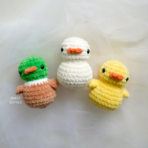 Good Luck Duck · Free Amigurumi Crochet Pattern - Sweet Softies | Amigurumi and Crochet Crochet Duck Chunky Yarn, Crochet Amigurumi Written Patterns, Pocket Duck Crochet Pattern, Pocket Duck Crochet, Crochet Patterns 1 Hour, Sweet Softies Amigurumi, Crochet Patterns Duck Free, Crochet Plushy Bunny, Mini Crochet Plushies Pattern