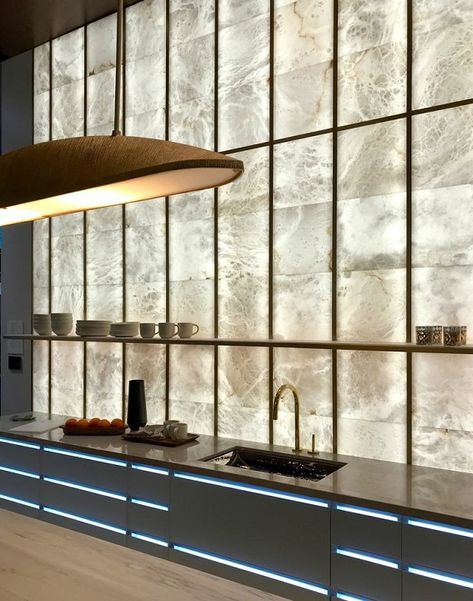 Translucent Wall, Best Kitchen Design, Kohler Kitchen, Natural Stone Veneer, Stone Panels, Stone Veneer, Luxury Kitchens, Wall Cladding, Strasbourg