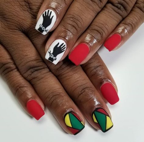 Jamaican Nails Ideas Design, Jamaican Inspired Nails, Short Juneteenth Nails, Juneteenth Nails Designs, Juneteenth Nail Ideas, Juneteenth Nails, Juneteenth Nail Design, Juneteenth Eyeshadow Looks, Jamaica Nails