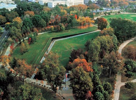 The Vietnam Veterans Memorial, opened in 1982., © MAYA LIN STUDIO INC./THE PACE GALLERY/PHOTOGRAPH BY TERRY ADAMS, NATIONAL PARK SERVICE. Memorial Architecture, Vietnam Memorial Wall, Maya Lin, Richard Long, Vietnam Memorial, Vietnam Veterans Memorial, Veterans Memorial, Memorial Park, Architecture Old