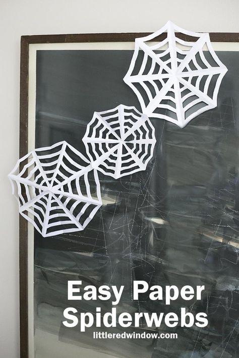 Paper Spiderwebs, Diy Spider Web, Knit Videos, Spider Web Craft, Diy Spider, Spider Web Decoration, Window Crafts, Spider Crafts, Halloween Sewing