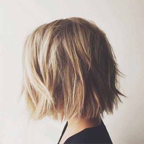 How to Do The Non-Mom Bob - The Coveteur - Coveteur Victoria Tornegren, Trendy We Fryzurach, Choppy Bob Haircuts, Choppy Bob Hairstyles, Super Hair, Bob Hair, Blonde Bobs, Short Blonde, Short Blonde Hair