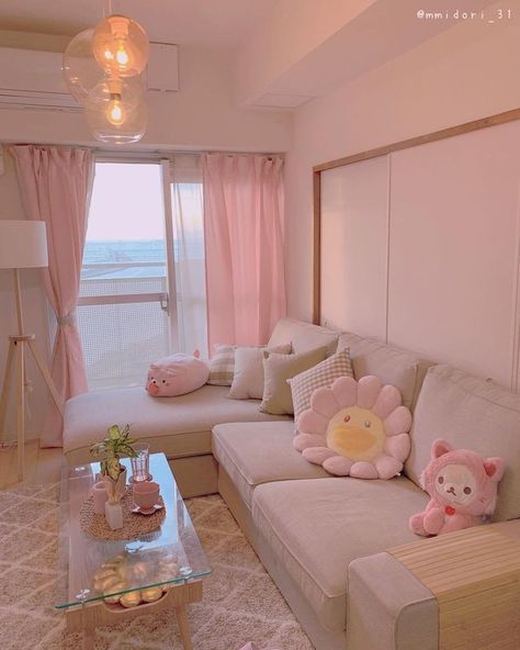 Girly Living Room Ideas Apartments, Girly Living Room Ideas, Girly Living Room, Room Pinterest, Pastel Living Room, Kawaii Decor, Gold Bedroom Decor, Cute Living Room, Pastel Home Decor