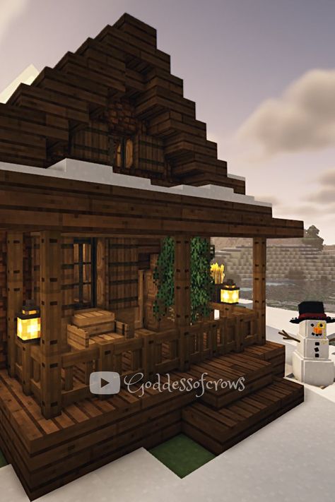 Cute Cabin Minecraft, Minecraft Winter House Aesthetic, Mincraft Idea House Winter, Small Spruce Minecraft House, Minecraft Winter Cabin Tutorial, Minecraft Winter Cabin Interior, Winter Lodge Minecraft, Minecraft Snow Cabin Ideas, Mincraft Idea Houses Christmas