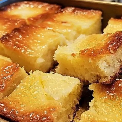 Pineapple Cake Bars – Tasty Recipes Seafood Bisque Recipe, Seafood Bisque, Fruity Treats, Bisque Recipe, Pineapple Recipes, Pineapple Cake, Cake Bars, Easy Family Meals, Too Busy