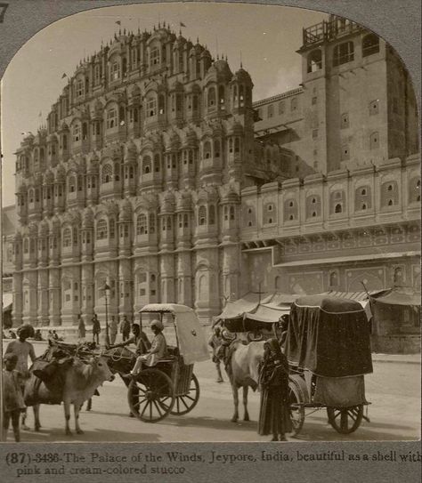 Jaipur Then & Now. Hawa Mahal in old & new pictures. Indian Architecture, Hawa Mahal Jaipur, Historical India, Hawa Mahal, Ancient Indian Architecture, Vintage India, History Of India, Old Photography, History Of Photography