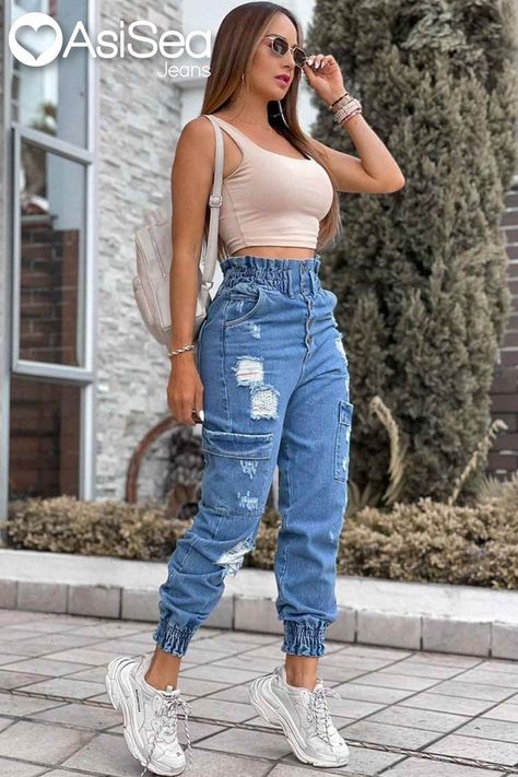 Woman Cargo Pants, Modele Fitness, Outfits Con Jeans, Smart Casual Dress, Coat Trends, Suits Clothing, Elegante Casual, Casual Rompers, Cute Preppy Outfits