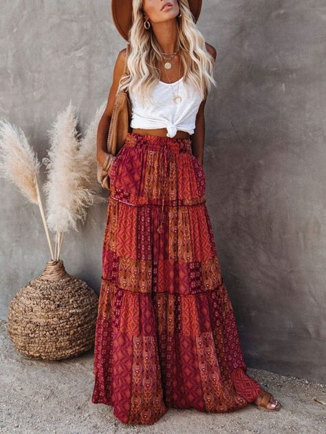 It's time to let go of your ordinary wardrobe and embrace the free spirited side of fashion! Our boho maxi skirt is here to help you do just that. This bohemian maxi skirt features a floral print that is sure to catch everyone's eye. Pair it with sandals, a statement necklace, and sunglasses for a look that is perfect for the weekend. Elevate your style by adding this skirt to your collection today! Boho maxi skirt Ankle length Multiple colors Floral print Polyester blend material Flowy silhouet Hawaii Boho Outfits, Romantic Boho Outfit, Boho Outfits Skirt, Simple Boho Outfits Casual, Long Skirt Boho Outfit, Cute Vacation Outfits Tropical, Girly Boho Outfits, Flowy Outfits Aesthetic, Hippy Style Outfits