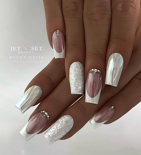 Ivory Nails, Smart Nails, White Chrome Nails, Elegant Touch Nails, Unghie Nail Art, White And Silver Nails, Chrome Nails Designs, Fancy Nails Designs, Glamour Nails