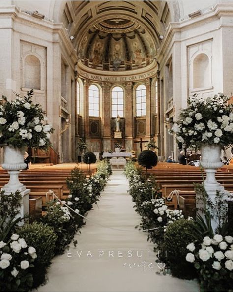 Beautiful Cathedral Wedding, Wedding Church Decorations Catholic, Catholic Wedding Aesthetic, Old Church Wedding, Wedding In Church, Wedding Venues Church, Church Wedding Dress, Catholic Church Wedding, Wedding Church Decor