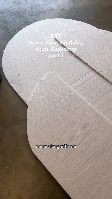 Part 1 of an affordable & easy DIY arch backdrop for my daughter’s ber... | DIY Arch Backdrop | TikTok Diy Arches Backdrop, Diy Background Stand, Diy Birthday Arch Backdrop, Diy First Birthday Backdrop, First Birthday Arch Backdrop, Photo Backdrop Arch, Backdrop Birthday Ideas, Diy Party Arch, Simple Birthday Backdrop