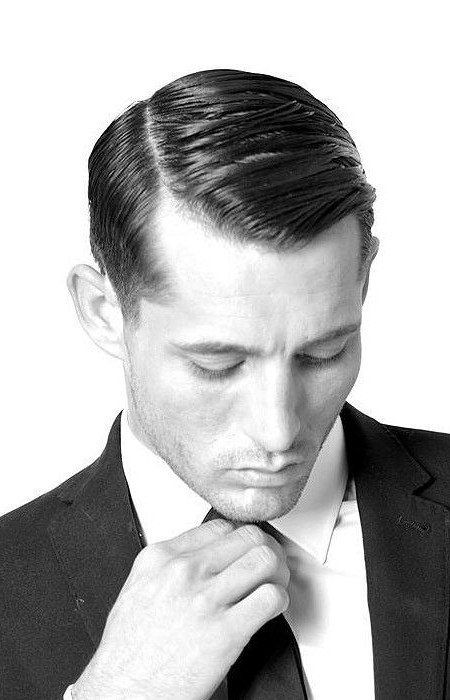 Comb Over Haircut For Men - 40 Classic Masculine Hairstyles 40s Mens Hairstyles, 1920s Mens Hair, Mens Wavy Haircuts, Classic Mens Haircut, Hairstyle Mens, Gentleman Haircut, Mens Haircuts Straight Hair, Trendy Mens Hairstyles, Mens Medium Length Hairstyles