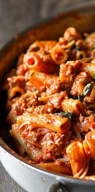 Pasta Alla Vodka With Sausage, Vodka Sauce Pasta Sausage, Recipes Using Vodka Pasta Sauce, Vodka Sauce Recipe With Meat, Vodka Pasta Recipe With Meat, Recipes Using Jarred Vodka Sauce, Pasta With Vodka Sauce And Sausage, Sausage Rigatoni Vodka Sauce, Sausage And Vodka Sauce Pasta