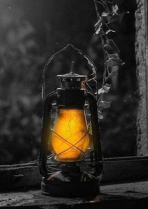 Old Lanterns, Color Splash Photography, Splash Photography, White Picture, Black White Photos, Black And White Pictures, Mellow Yellow, Black And White Colour, Candle Lanterns