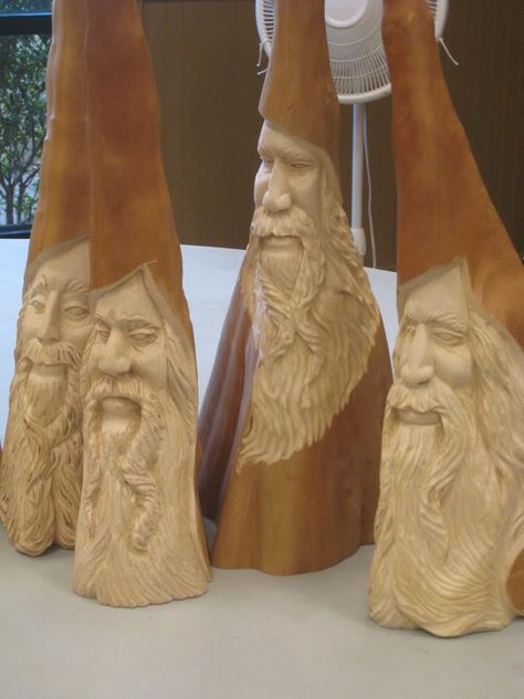 Woodcarving Ideas, Cypress Knees, Wood Feather, Whittling Projects, Wood Carving Faces, Santa Carving, Simple Wood Carving, Wood Craft Projects, Cypress Wood