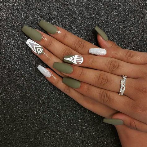 4 Finger Nail Designs, Olive Coffin Acrylic Nails, Olive And White Nails, Olive Green Tips Nails, Nail Art Neutral Colors, Boho Acrylic Nails Design, Viking Inspired Nails, Coffin Shape Fall Nails, Fall Olive Green Nails