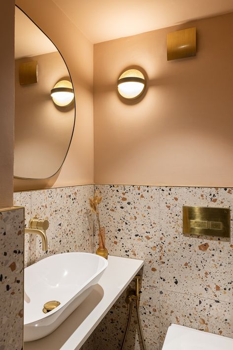 Quirky Wc Ideas, Wc Terrazzo, Terrazo Tiles Bathroom, Terrazzo Toilet, Terrazzo Tiles Bathroom, European Heritage, Terrazzo Bathroom, Terrazzo Tile, Bathroom Inspiration Decor