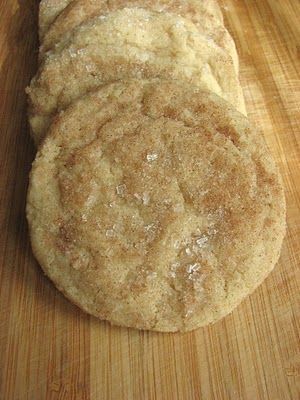 Snickerdoodle Cookies Mrs Fields, Disneyland Snickerdoodles, Mrs Fields Snickerdoodle Cookies, Large Snickerdoodle Cookies, Mrs Fields Cookie Recipe, Mrs Fields Cookies, Snickerdoodle Recipe, Snickerdoodles, Yummy Sweets