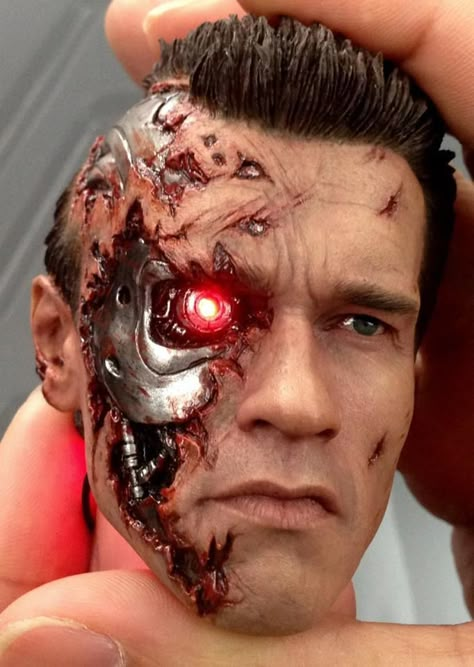 T-800 Battle Damage 1/4 Scale Figure Terminator Tattoo, Terminator 2 Judgment Day, Terminator Movies, Robot Machine, Terminator Genisys, Judgment Day, The Terminator, Movie Cinema, Red Eye