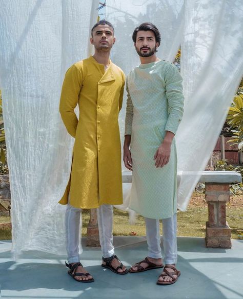 Rishi Vibhuti, Kurta Poses, Holi Shoot, Menswear Indian, Kurta Designs Men's, Indian Wedding Clothes For Men, Mens Indian Wear, Wedding Kurta For Men, Boys Kurta Design