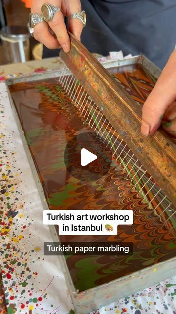 Turkish Art Paintings, Outdoors Crafts, Deco Art Paint, Turkish Painting, Ebru Marbling, Istanbul Art, Turkish Marbling, Arts Paint, Ebru Art