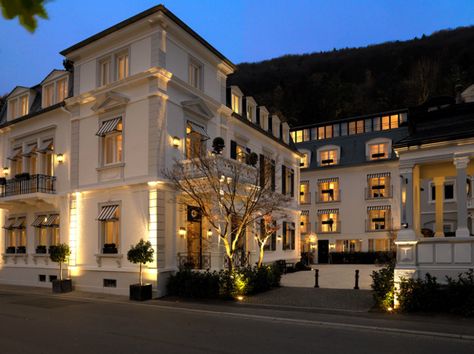 heidelberg suites Germany designed by Michele Bonan Black And White House Exterior, White Exterior Houses, Shop Facade, Small Luxury Hotels, Hotel Boutique, Beautiful Hotels, Hotel Design, Hotels Design, Hotel Restaurant