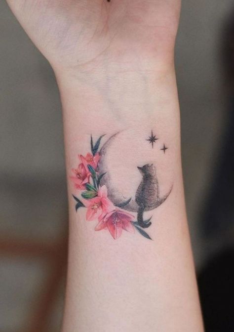 Winnie the pooh tattoos might come as childish to many. But there is no denying the fact that the die-hard fans of the adorable Pooh bear won’t pay attention Cat Tattoos, Tattoos For Women Cat, Animal Tattoos For Women, Lily Tattoo Design, Cat Tattoo Small, Black Cat Tattoos, Cat Tattoo Designs, Geniale Tattoos, Tatuaje A Color