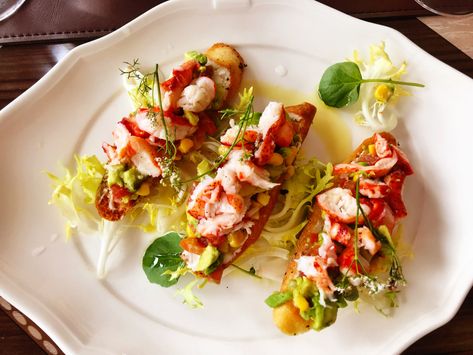 Lobster Crostini Lobster Crostini, Bar Snacks, Crostini Recipes, Avocado Tomato, Vail Colorado, Roasted Corn, Snack Bar, Party Food, Appetizer