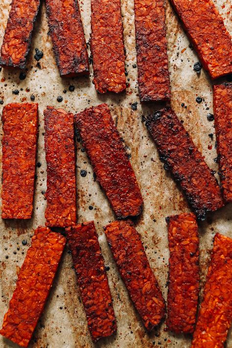 Tempeh Bacon Recipe, Crispy Tempeh, Breakfast Vibes, Baked Tempeh, Tempeh Bacon, Crispy Hashbrowns, Tempeh Recipes, Bacon Recipe, Vegan Bacon