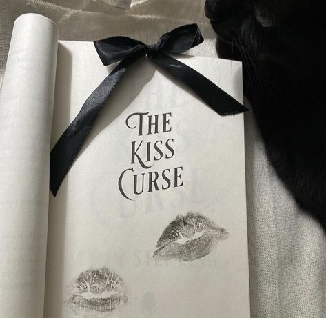 The Kiss Curse by Erin Sterling is the perfect spooky season book. The Kiss Curse Aesthetic, The Kiss Curse, Fall Tbr, Rwby Oc, Lovers Kiss, Aesthetic Cat, Books Aesthetic, The Kiss, Rwby