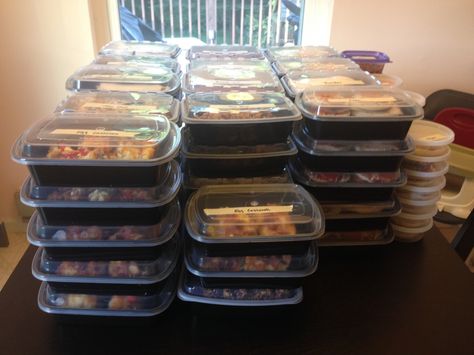 (This post contains affiliate links. Read the full disclosure here.) I love freezer meals. On busy (or unmotivated) days it’s so nice to have prepared food in the freezer ready for an easy dinner. My typical plan is to take one day and assemble multiple recipes in bulk, freezing several pans of each recipe to… Continue reading 6 Pre-Cook Freezer Meal Recipes Microwave Freezer Meals, Easy Meals To Freeze, Meals To Freeze And Reheat, Individual Freezer Meals, School Lunch Packing, Meals To Freeze, Homemade Freezer Meals, Freezer Lunches, Senior Meals