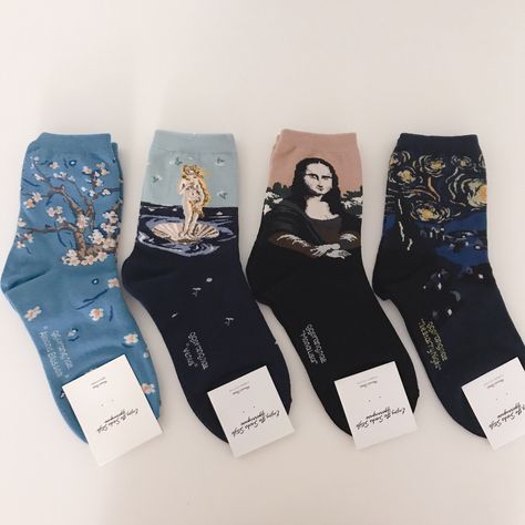 starry night Van Gogh Mona Lisa brith of Venus almond blossom Michelangelo art hoe socks fashion aesthetic Starry Night Socks, Van Gogh Clothing, Van Gogh Aesthetic Outfits, Van Gogh Outfit Aesthetic, Cool Socks Aesthetic, Van Gogh Outfit, Cute Socks Aesthetic, Michelangelo Art, Aesthetic Socks