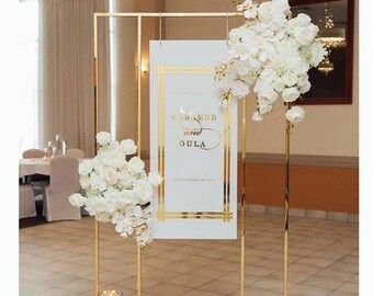 Wedding Arch Square, Square Backdrop, Backdrop Balloon, Welcome Flowers, Balloon Stand, Metal Wedding Arch, Gold Wedding Colors, Balloon Stands, Arch Backdrop