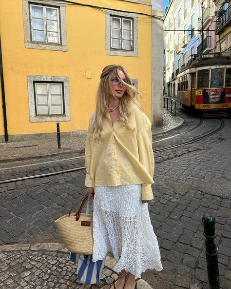 walking the streets of Lisbon🍊✨ shirt @zara skirt @bershka bag @sezane Lisbon Outfit Ideas, Portugal Street Style Summer, Summer Edits, Bershka Bag, Lisbon Fashion, Fashion Content Creator, Portugal Trip, Business Casual Fall, Zara Skirt