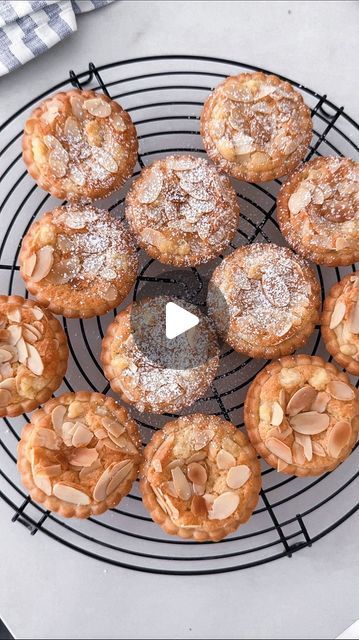 Bakewell Tart, Almond Croissant Tartlets, Almond Tart Recipe, Dinner Pies, Egg Egg, Vanilla Bean Paste, Almond Croissant, Powder Sugar, Almond Extract