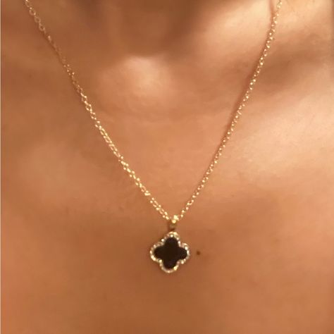 New Necklace. Have Matching Earrings Listed As Well If You’re Interested. Gold Jewelry Ideas For Women, Black With Gold Accessories Outfit, Black Elegant Necklace, Black Silver Necklace, Black Hoco Jewelry, Gold Necklace Formal, Gold Black Necklace, Hoco Gold Jewelry, Gold Homecoming Jewelry