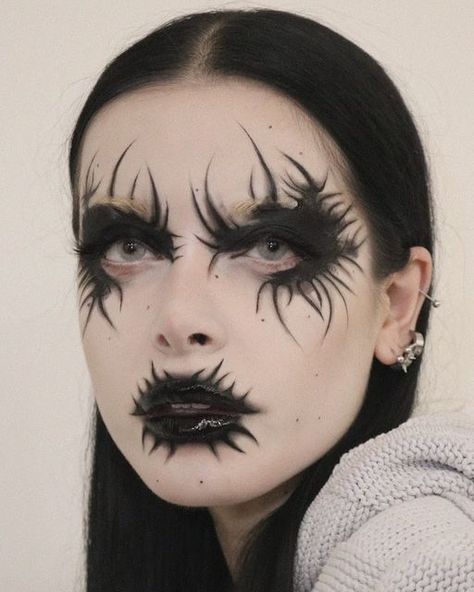 Unconventional Makeup, Demon Makeup, Creepy Makeup, Drag Make-up, Punk Makeup, Alt Makeup, Horror Makeup, Drag Makeup, Halloween Makeup Inspiration