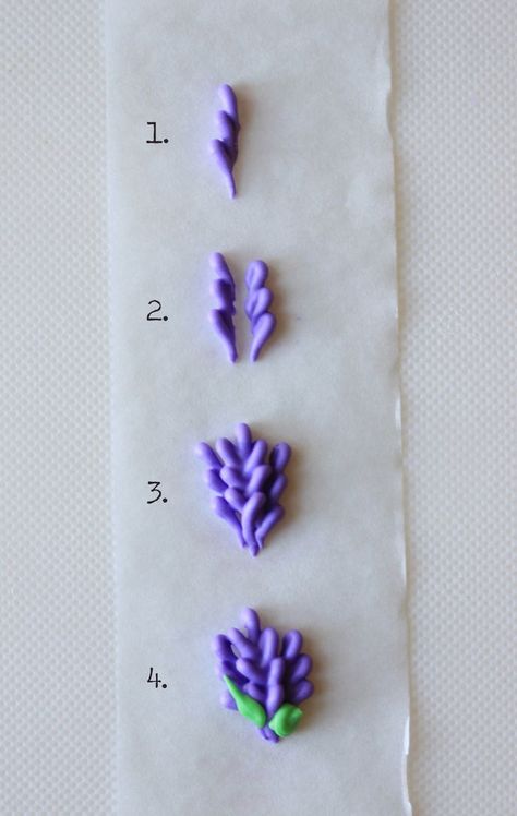 pretty piped lavender buttercream flowers Cake decorating tutorials #cakedecorating #Sugarflowers #cakedecoratingtutorials #caketutorial Buttercream Flowers Cake, Flowers Cake Decorating, Gökkuşaği Pasta, Lavender Buttercream, Frosting Flowers, Royal Icing Flowers, Frosting Techniques, Royal Icing Transfers, Buttercream Flower Cake