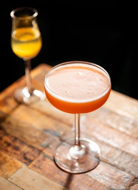 Daiquiri Cocktail, Passion Fruit Syrup, Bar Spoon, Rum Drinks, Vanilla Syrup, Daiquiri, Classic Cocktails, Cocktail Recipe, A Cross