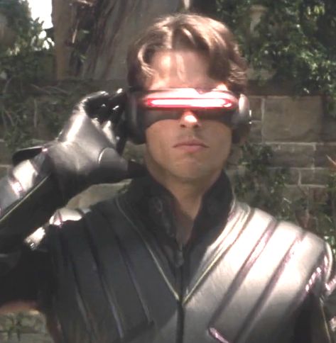 Marvel in film n°7 - 2000 - James Marsden as Scott Summers / Cyclops - X-Men by Bryan Singer Scott Summers James Marsden, James Marsden Xmen, James Marsden Cyclops, Cyclops X Men Comics, Cyclops Aesthetic, Xmen 2000, X Men Cyclops, X Man Cast, Cyclops X Men