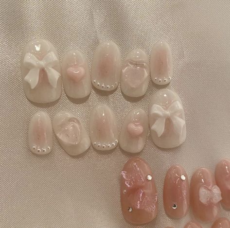 Doll Nails Aesthetic, Aesthetic Blush Nails, Twice Inspo Nails, Douyin Nails Erika Titus, Elegant Press On Nails, Coffin Coquette Nails, Korean Chrome Nails, Dollete Nails, Croquette Nails Aesthetic