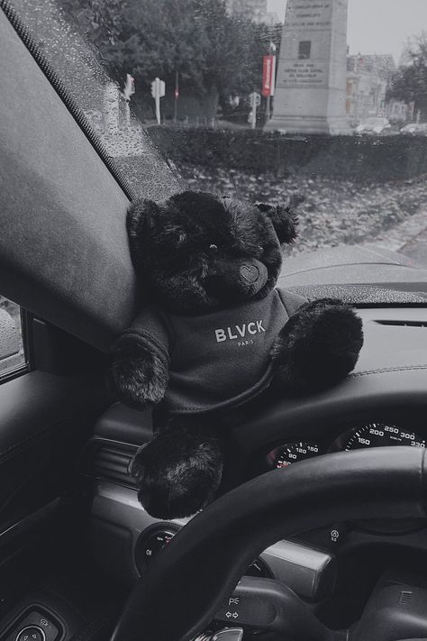 Black Teddy Bear, Teddy Bear Wallpaper, Black And White Photo Wall, Black And White Picture Wall, Black Phone Wallpaper, Black Photography, Gray Aesthetic, Black Picture, Black And White Wallpaper