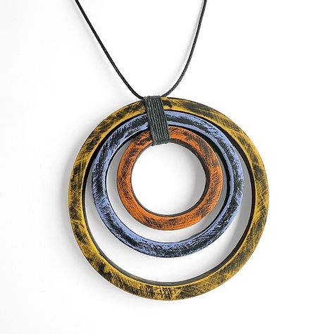 Nesting Circles Pendant by Jane Pellicciotto (Polymer Clay Necklace) Circle Jewelry Design, Polymer Clay Necklaces Ideas, Cold Play, Wire Projects, Metal Art Jewelry, Jewelry Ceramic, Pottery Jewelry, Earring Styles, Clay Things