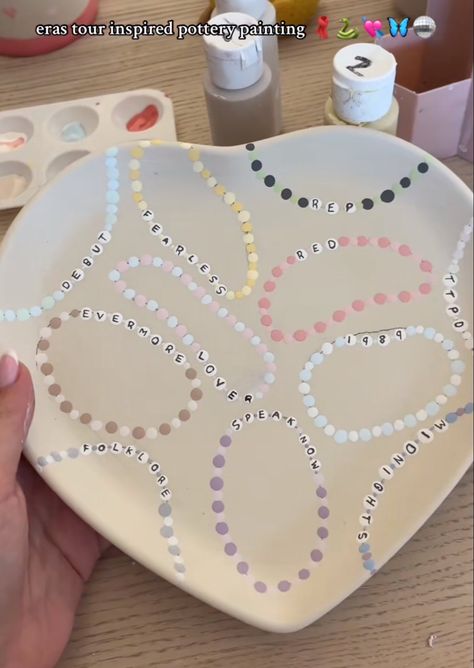 kaia 🤍 (@kaiamal13) on X Ceramic Baby Plate, Paint Me Mine Ideas, Simple Plate Painting Ideas, Painted Plate Ideas, Painted Plates Ideas, Pottery Mug Painting Ideas, Pottery Painting Ideas Plates, Plate Pottery Painting Ideas, Easy Ceramic Painting Ideas